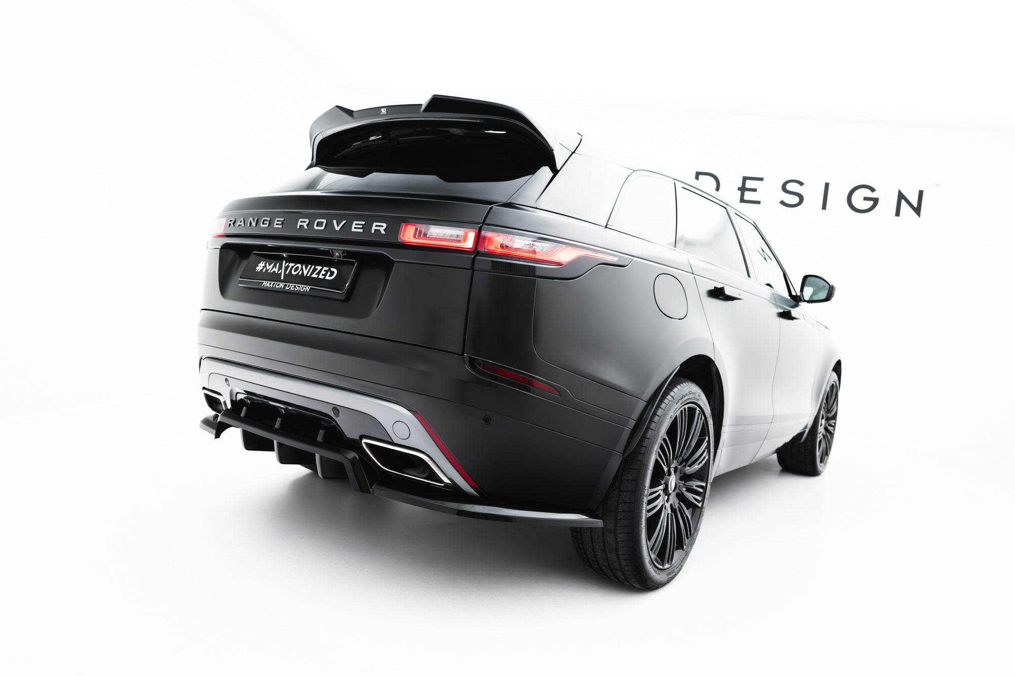 Rear Splitter (with vertical bars) V.3 Land Rover Range Rover Velar R ...