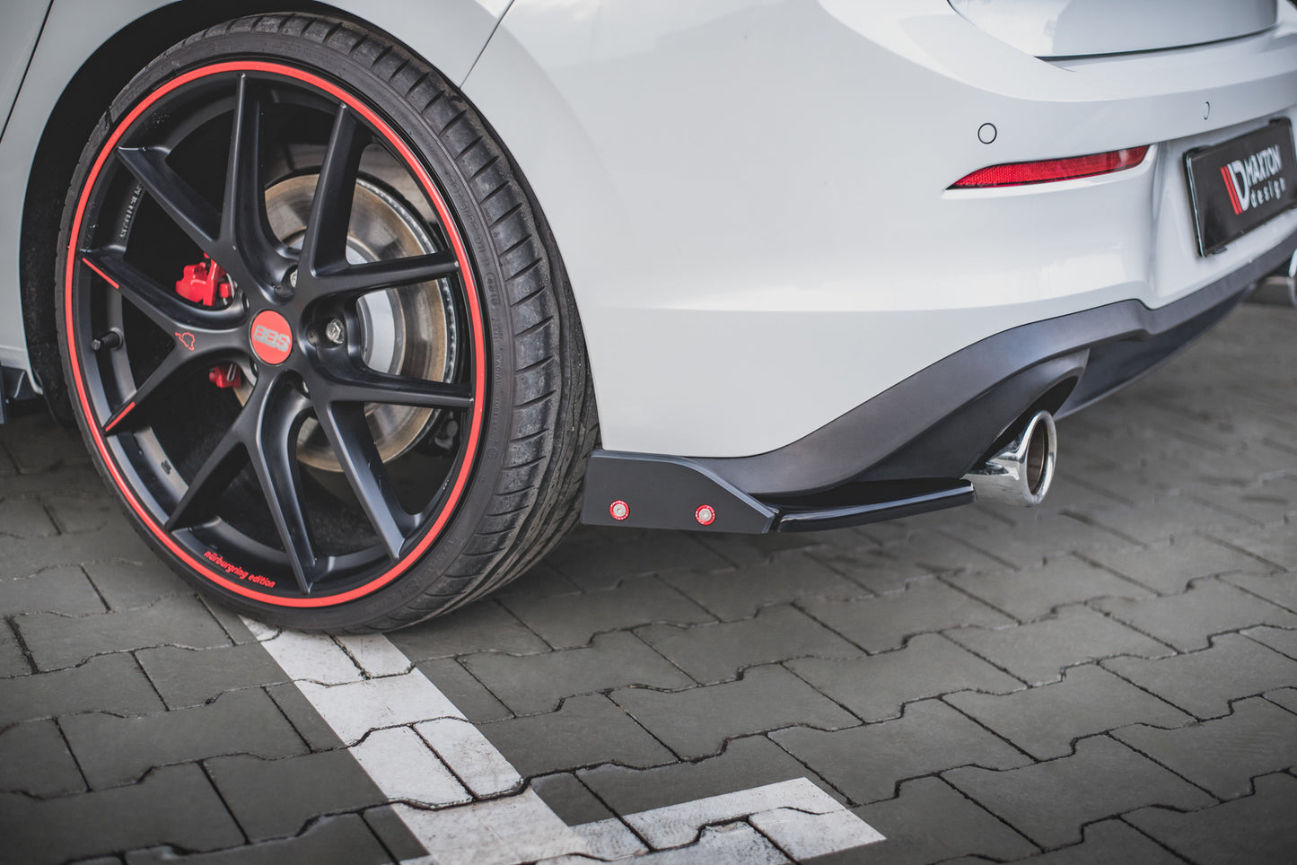 Rear Side Splitters V.2 + Flaps Volkswagen Golf GTI / GTE Mk8