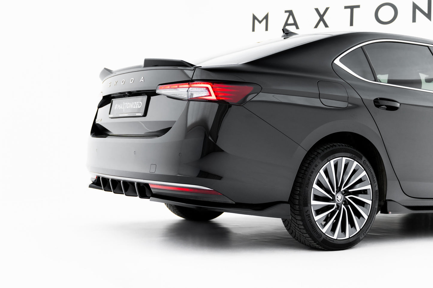 Rear Side Splitters V.2 Skoda Superb Mk4