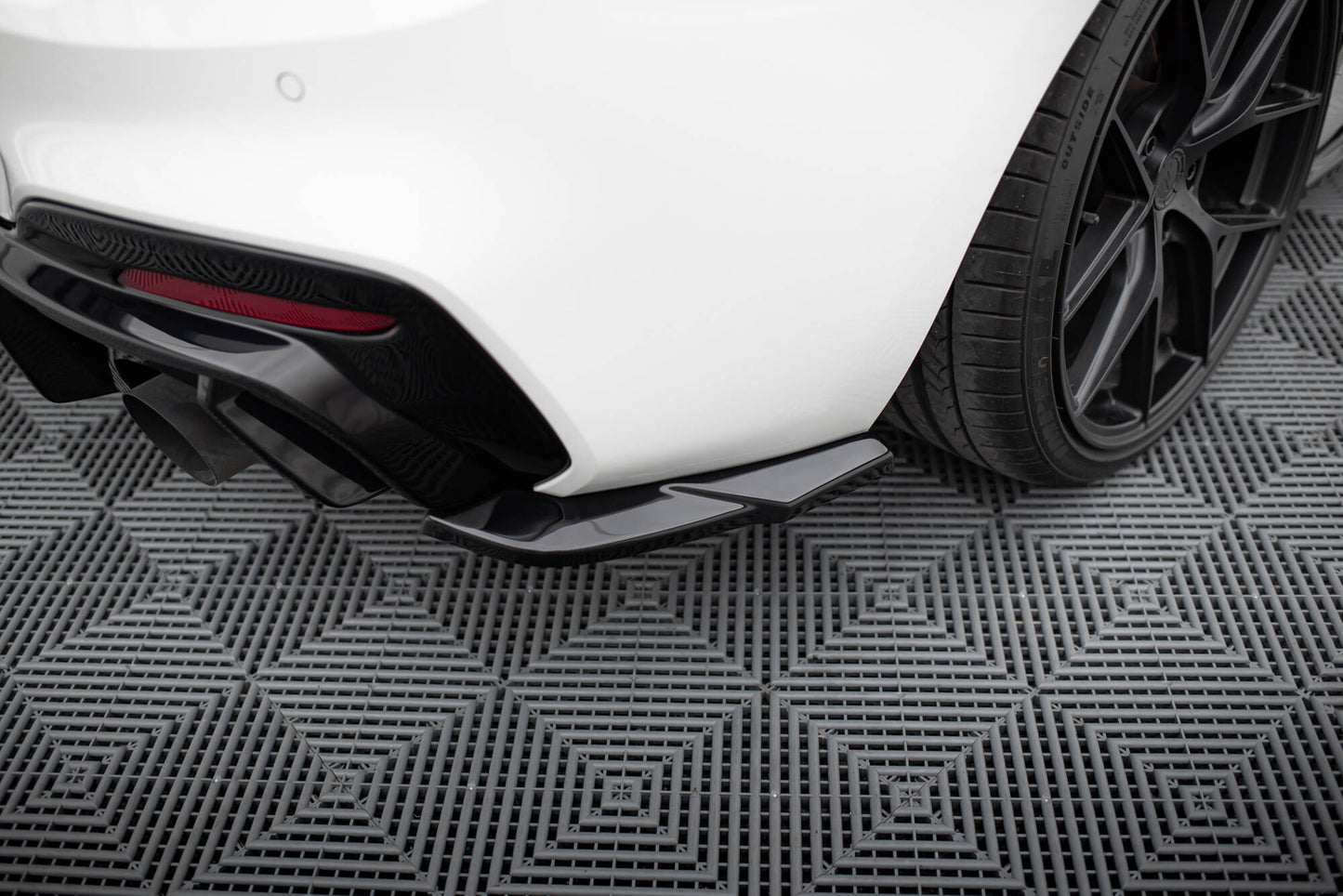 Rear Side Splitters V.5 (For rear valance v.3) BMW 1 M-Pack / M140i F20 Facelift 