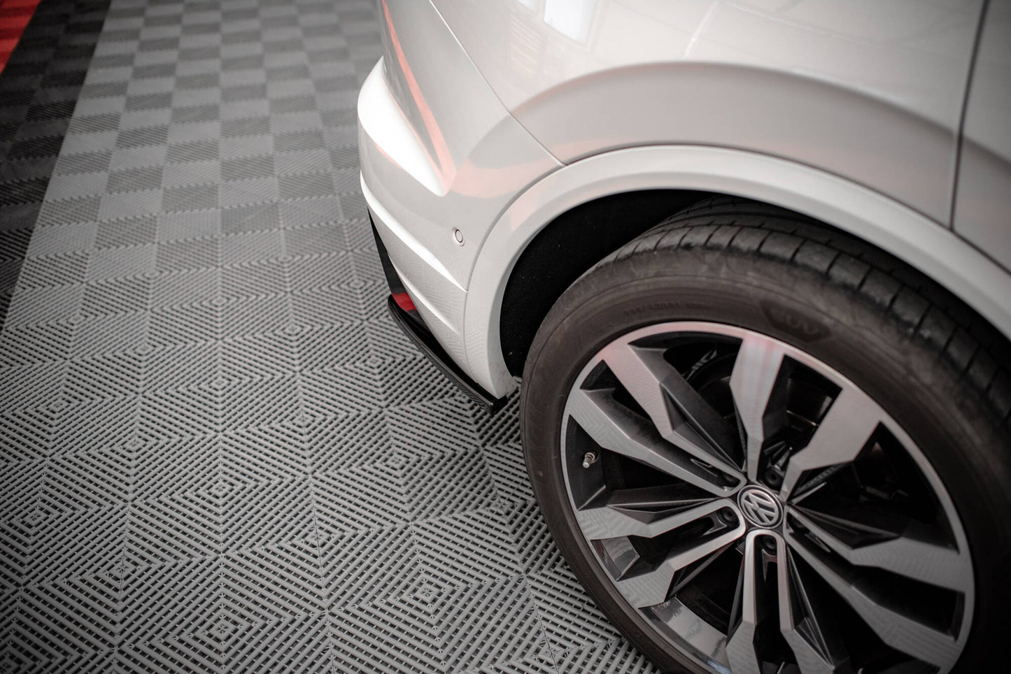 Set of Splitters Volkswagen Touareg R-Line Mk3