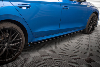 Dokładki Progów V.1 Skoda Octavia Mk4