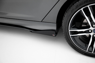 Dokładki progów Street Pro + Flaps Ford Focus ST Mk3 Facelift