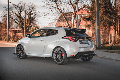 Dokładki progów Street Pro + Flaps Toyota GR Yaris MK4