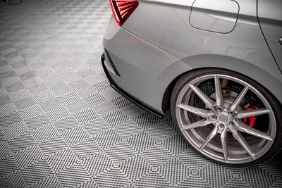 Splittery Tylne Boczne V.3 Skoda Octavia RS Mk4