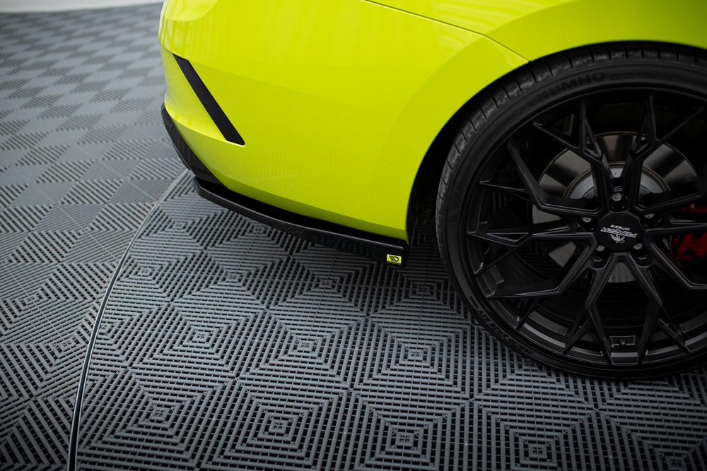 Splittery Tylne Boczne V.2 Skoda Octavia RS Combi / Liftback Mk4 / Mk4 Facelift