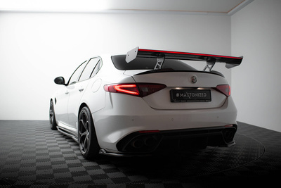 Karbonowy Spoiler + LED Alfa Romeo Giulia Quadrifoglio