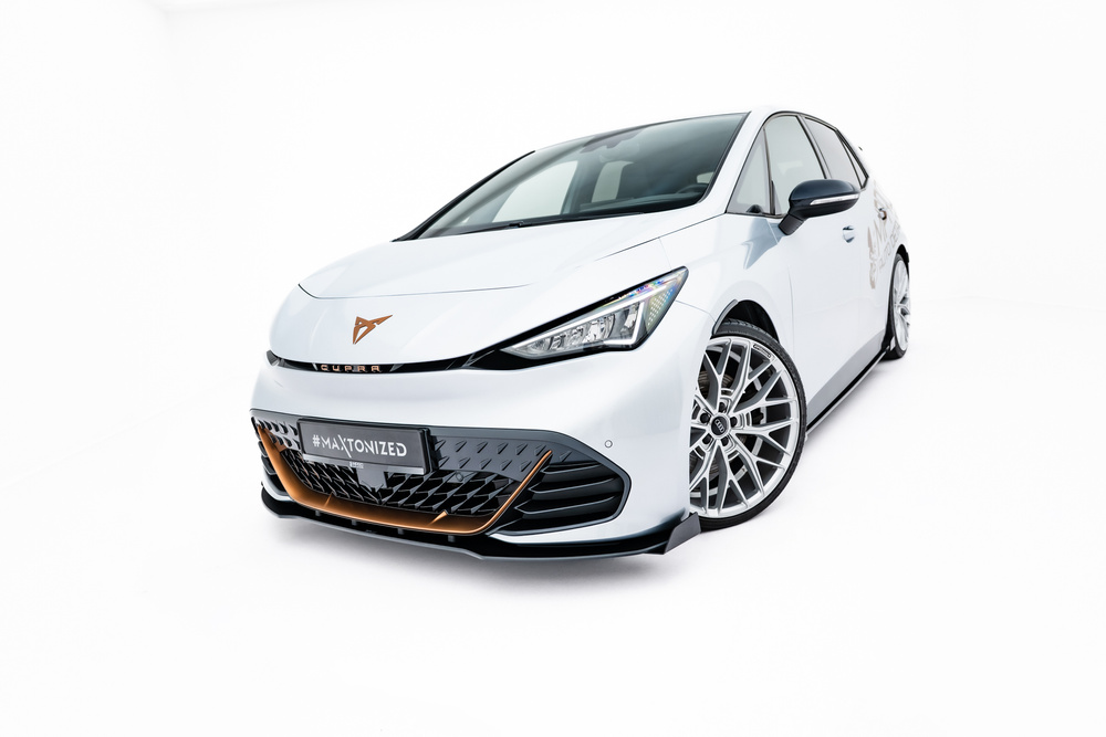 Splitter Przedni Street Pro + Flaps Cupra Born Mk1