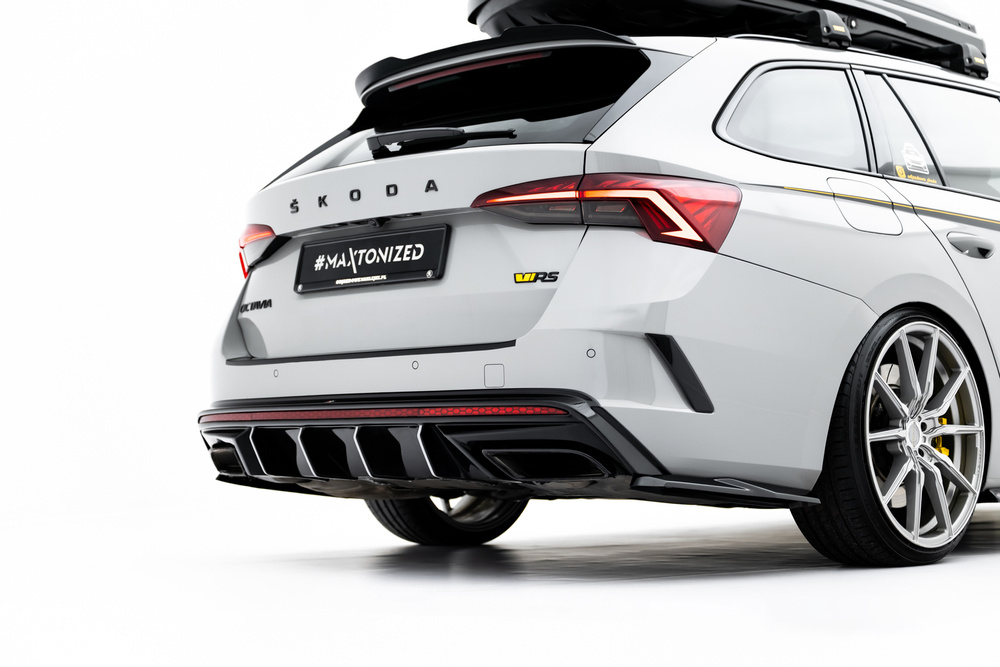 Zestaw Splitterów V.1 Skoda Octavia RS Combi Mk4