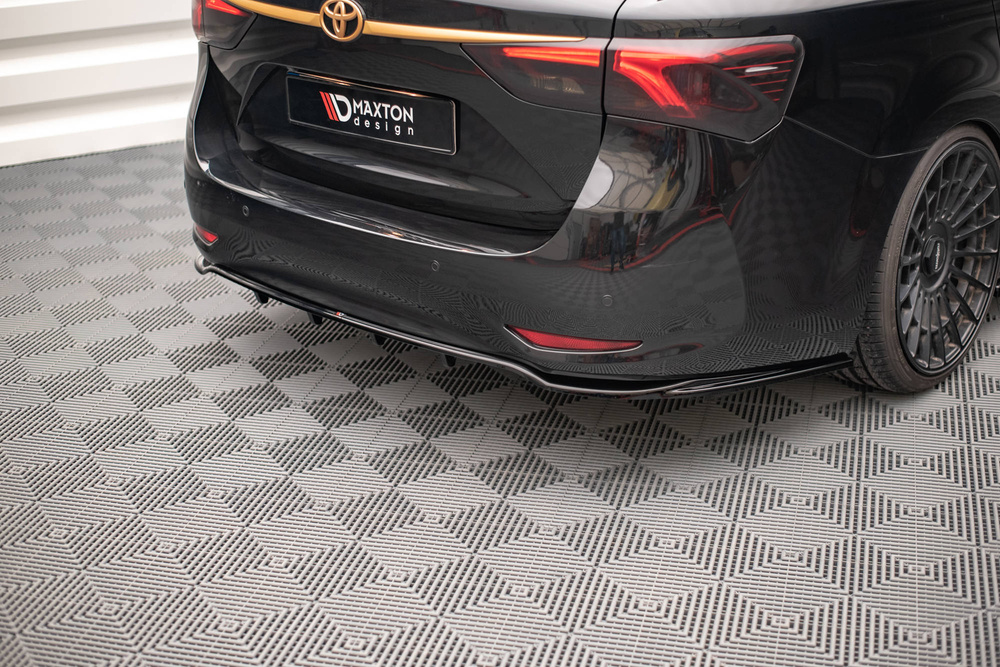 Splitter Tylny (Z Dyfuzorem) Toyota Avensis Wagon Mk3 Facelift