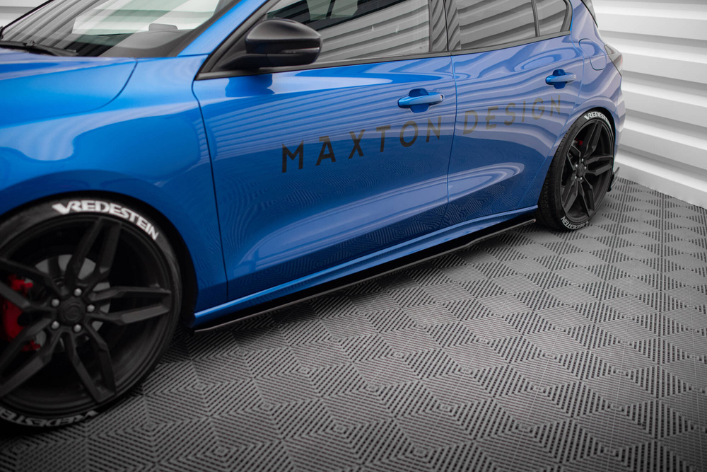 Dokładki Progów V.3 Ford Focus ST / ST-Line Mk4