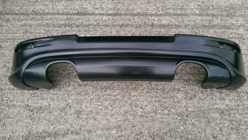Dyfuzor Tylny VW Golf 5 R32 (2 otwory na wydech)