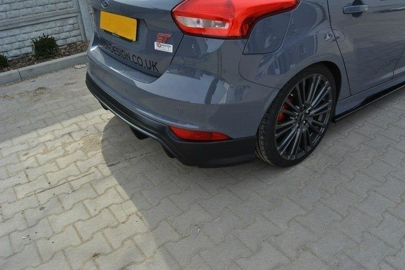 REAR VALANCE FOCUS ST MK3 (FACELIFT) RS-LOOK