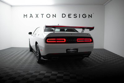 Karbonowy Spoiler + LED Dodge Challenger Mk3