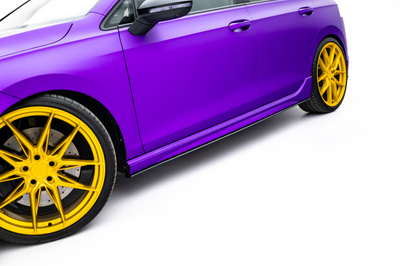 Dokładki progów Street Pro Volkswagen Golf R Hatchback Mk8 Facelift