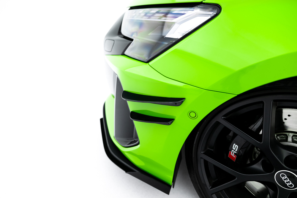 Canards(owiewki przedniego zderzaka) Audi RS3 Sportback 8Y Facelift