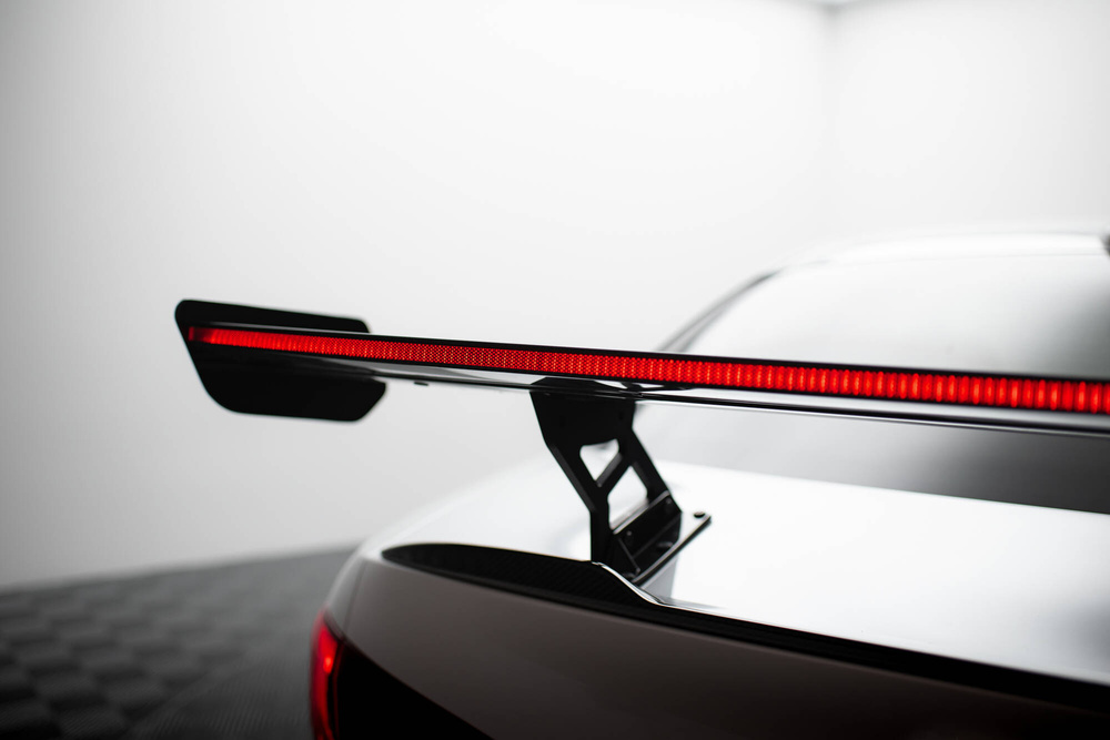 Karbonowy Spoiler + LED Alfa Romeo Giulia Quadrifoglio