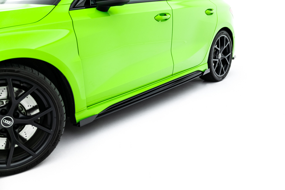 Dokładki progów Street Pro + Flaps Audi RS3 Sportback 8Y Facelift