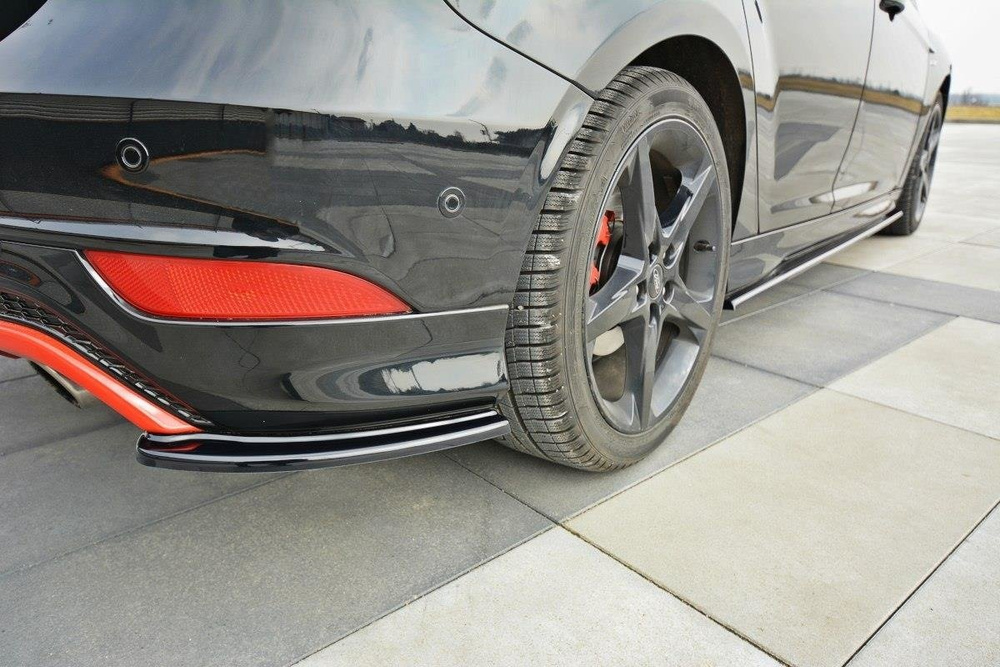 Splittery Tylne Boczne Ford Focus ST-Line Mk3 FL