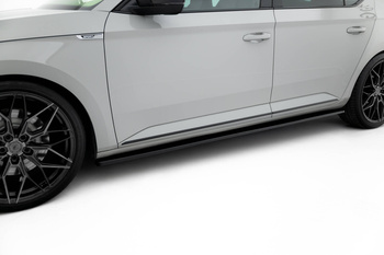 Dokładki Progów Skoda Superb Liftback / Combi Mk3