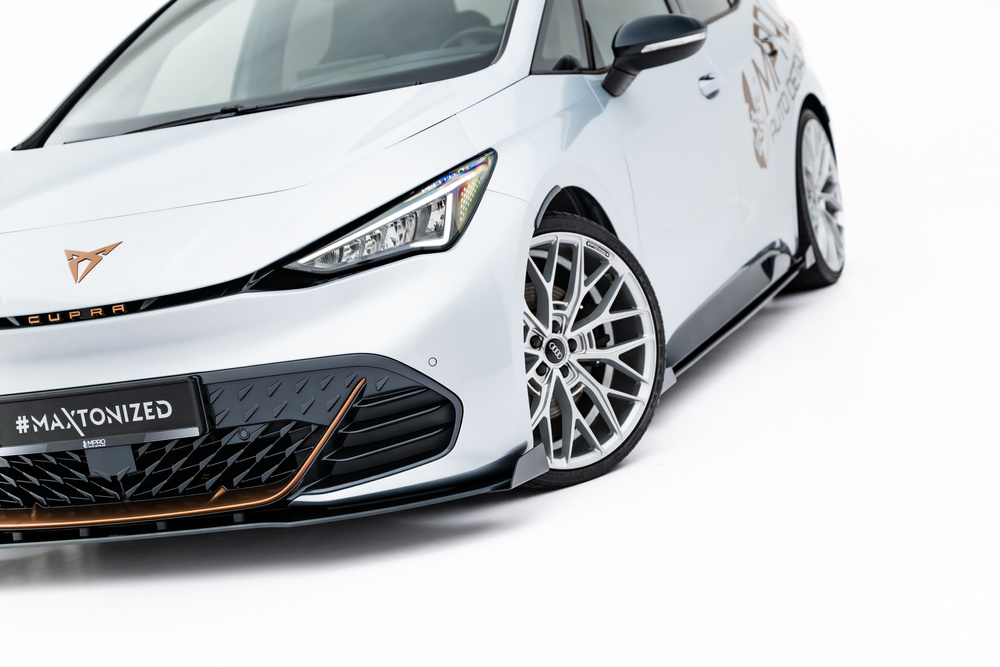 Splitter Przedni Street Pro + Flaps Cupra Born Mk1