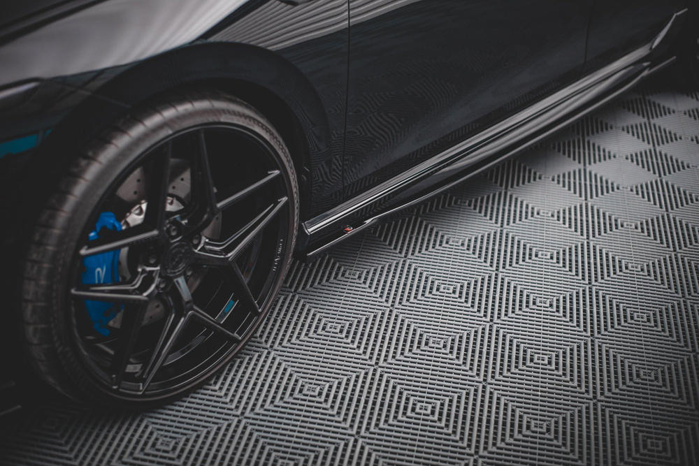 Dokładki Progów V.1 Volkswagen Golf R Hatchback Mk8