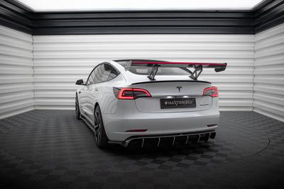 Karbonowy Spoiler + LED Tesla Model 3