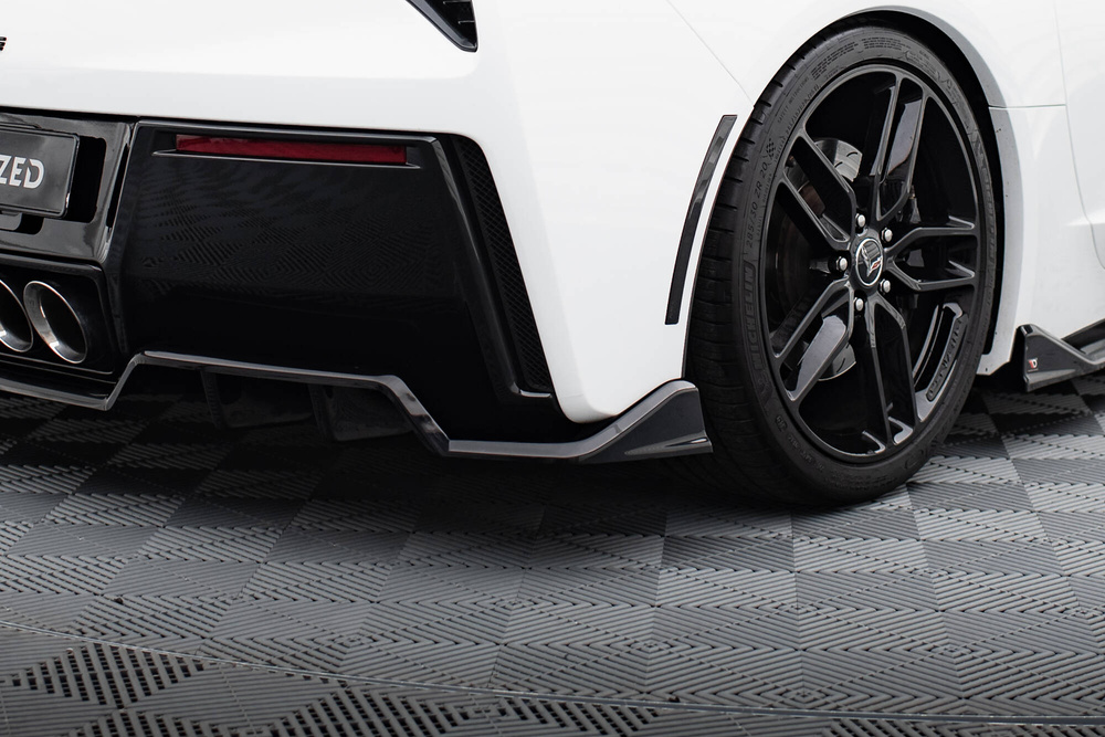 Zestaw Splitterów Chevrolet Corvette Stingray C7