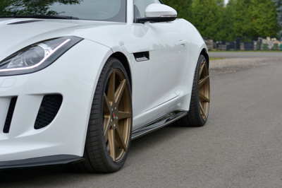 DOKŁADKI PROGÓW JAGUAR F-TYPE