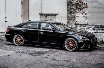 Dokładki Progów Lexus LS Long Mk4 Facelift