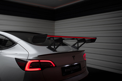Karbonowy Spoiler + LED Tesla Model 3