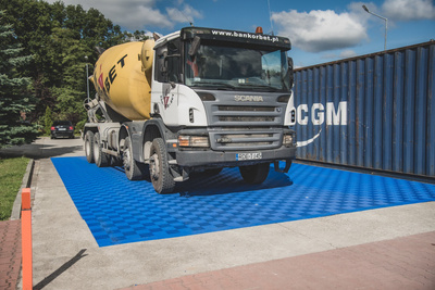 Modułowa posadzka "MAXTON Floor"- Najazd Prosty (Female Loops)