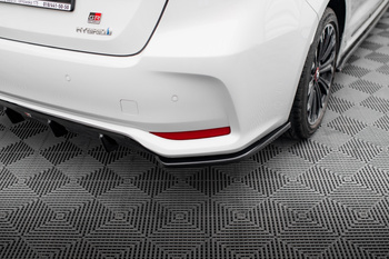 Splittery Tylne Boczne Toyota Corolla XII Sedan