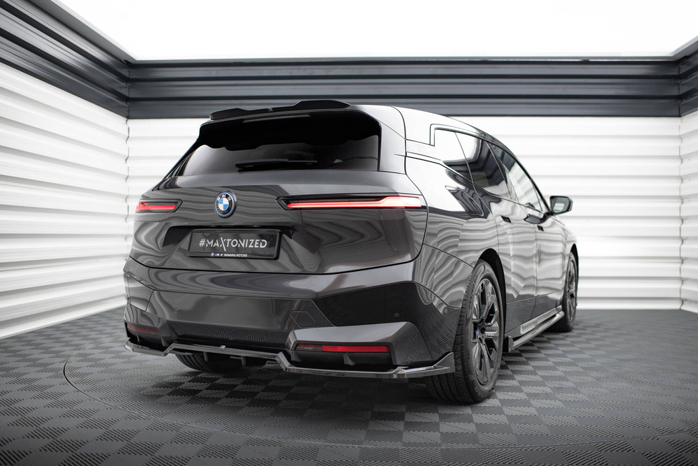 Zestaw Splitterów BMW iX M-Pack i20
