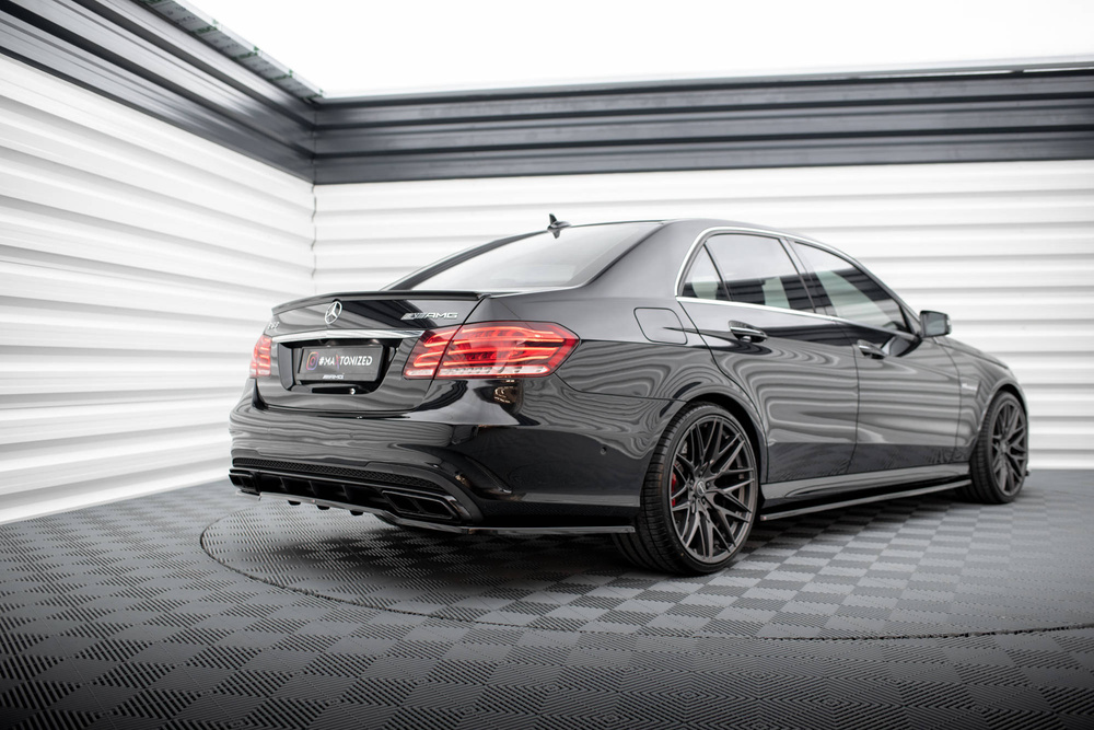 Zestaw Splitterów Mercedes-Benz E63 AMG Sedan W212 Facelift