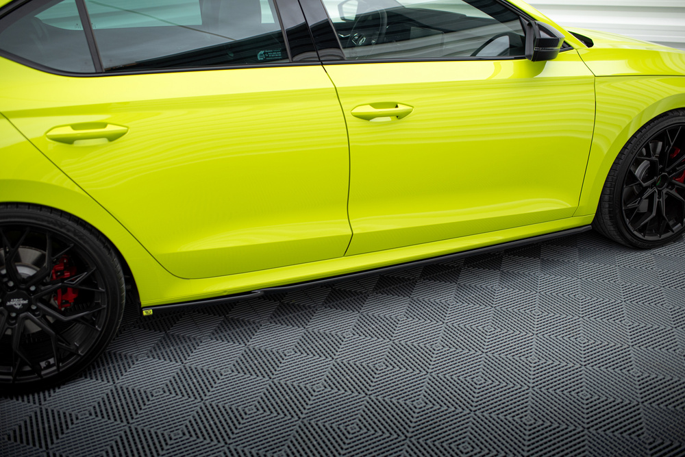 Dokładki Progów V.1 Skoda Octavia RS Liftback / Combi Mk4