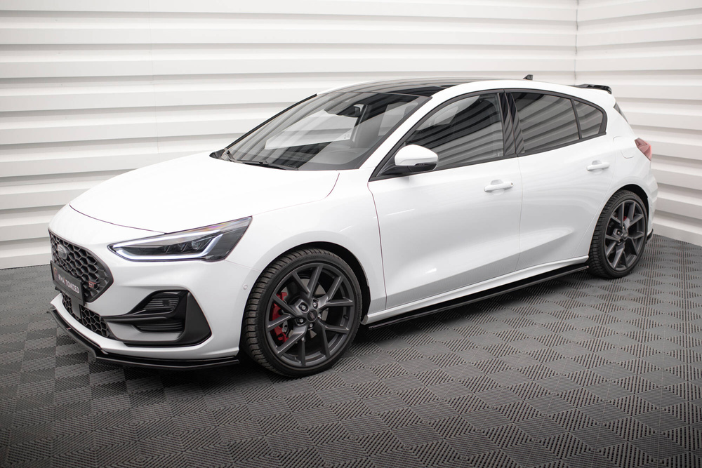 Dokładki Progów V.1 Ford Focus ST / ST-Line Mk4 Facelift