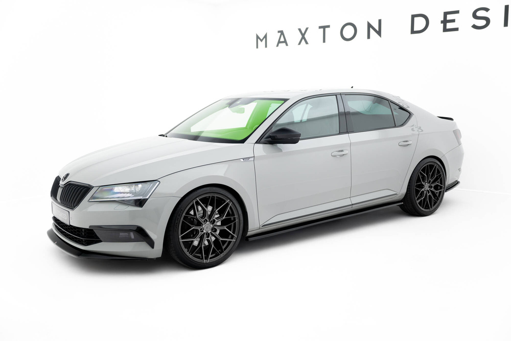 Dokładki Progów Skoda Superb Liftback / Combi Mk3