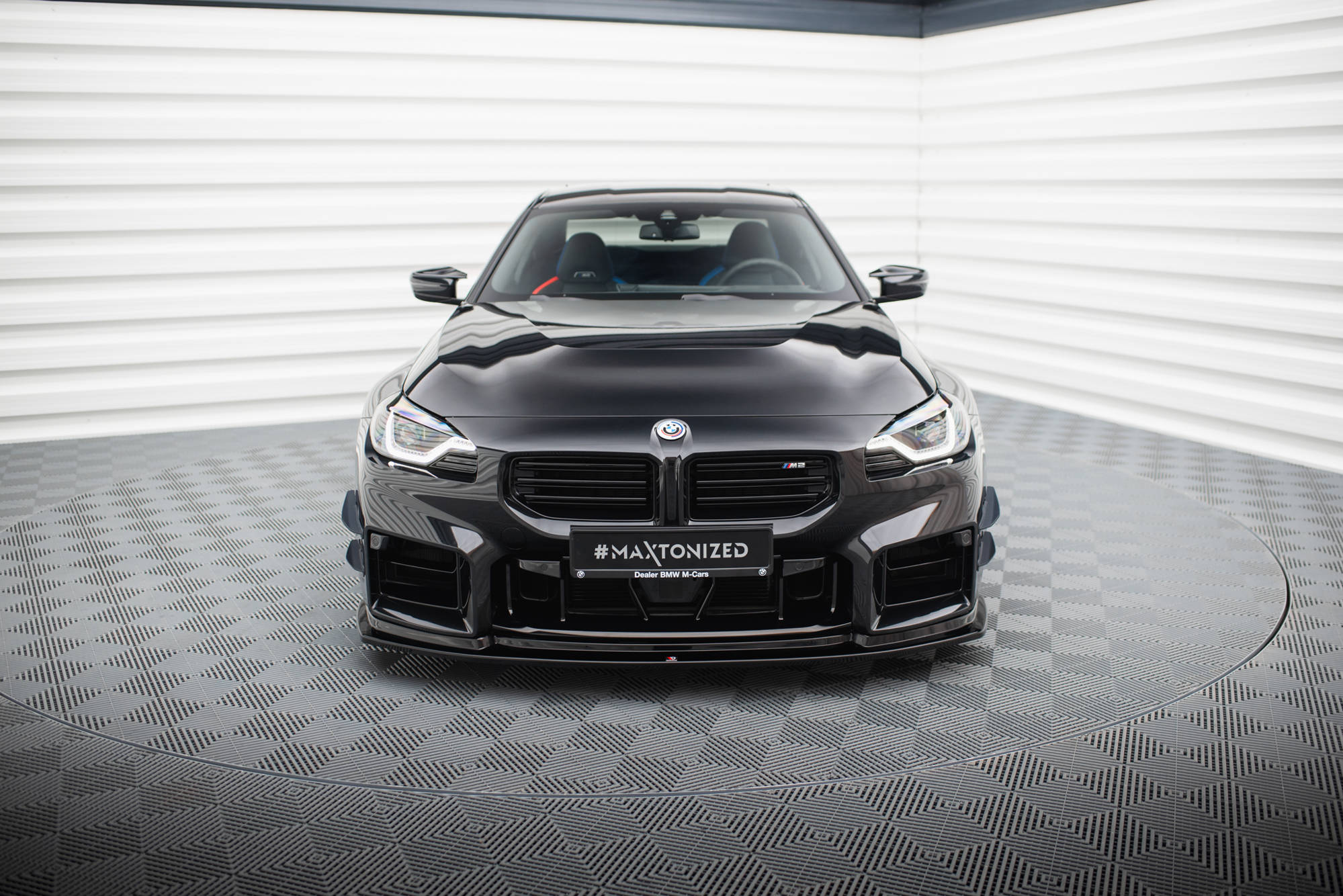 pol_pl_Splitter-Przedni-V-4-BMW-M2-G87-18879_2.jpg