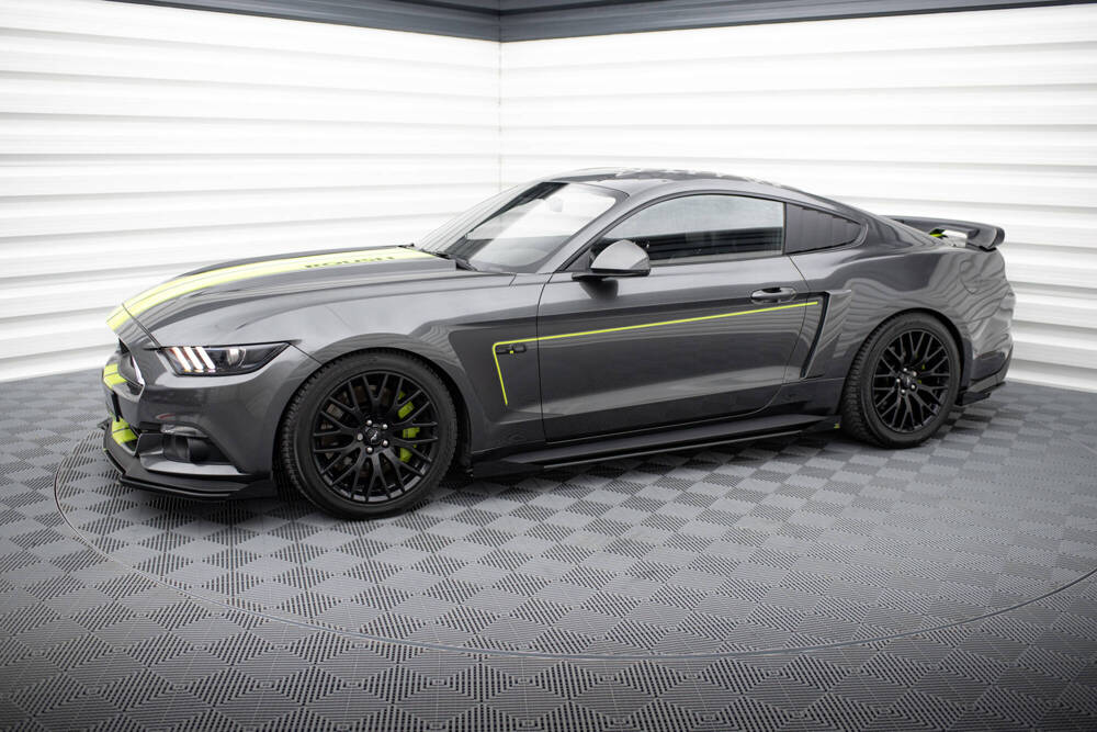 Flapsy Boczne Ford Mustang GT Mk6 