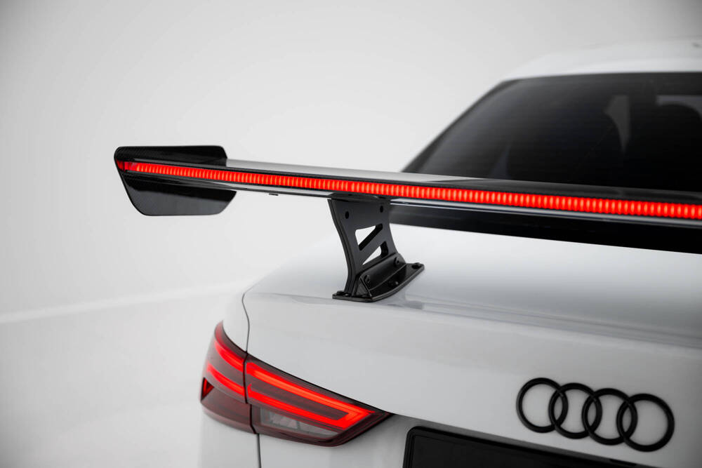 Karbonowy Spoiler Z Wewnętrznymi Wspornikami + LED Audi A3 / A3 S-Line / S3 / RS3 Sedan 8V / 8V Facelift