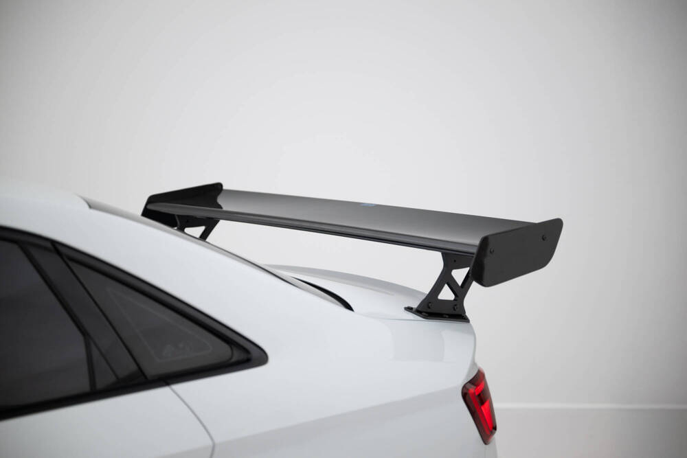 Karbonowy Spoiler Z Zewnętrznymi Wspornikami + LED Audi A3 / A3 S-Line / S3 / RS3 Sedan 8V / 8V Facelift