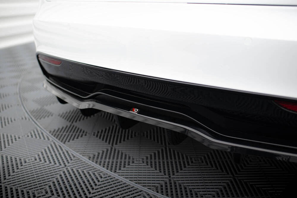 Splitter Tylny (Z Dyfuzorem) V.2 Tesla Model S Plaid Mk1 Facelift