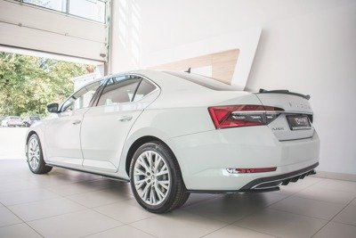 Dokładki Progów Skoda Superb Liftback / Combi Mk3 Facelift