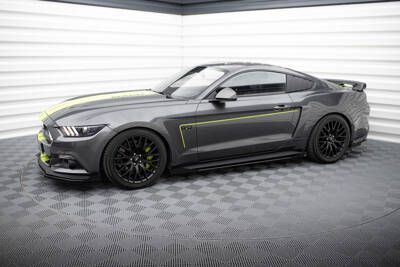 Dokładki progów Street Pro + Flaps Ford Mustang GT Mk6 